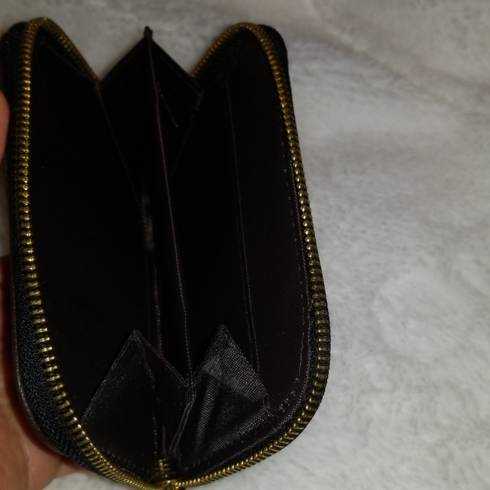 NWOT Bundle Wallets - Picture 6 of 6